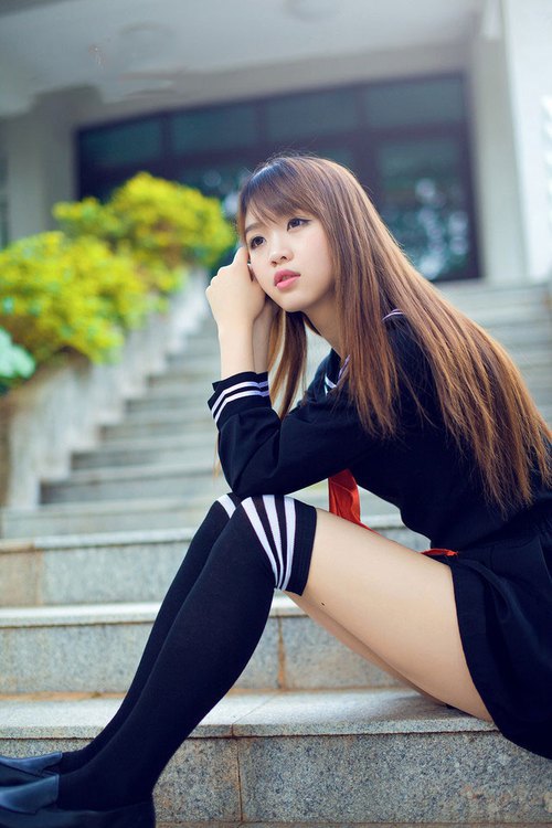 支持女运动员：台球中的性别平等发展，打台球的女运动员