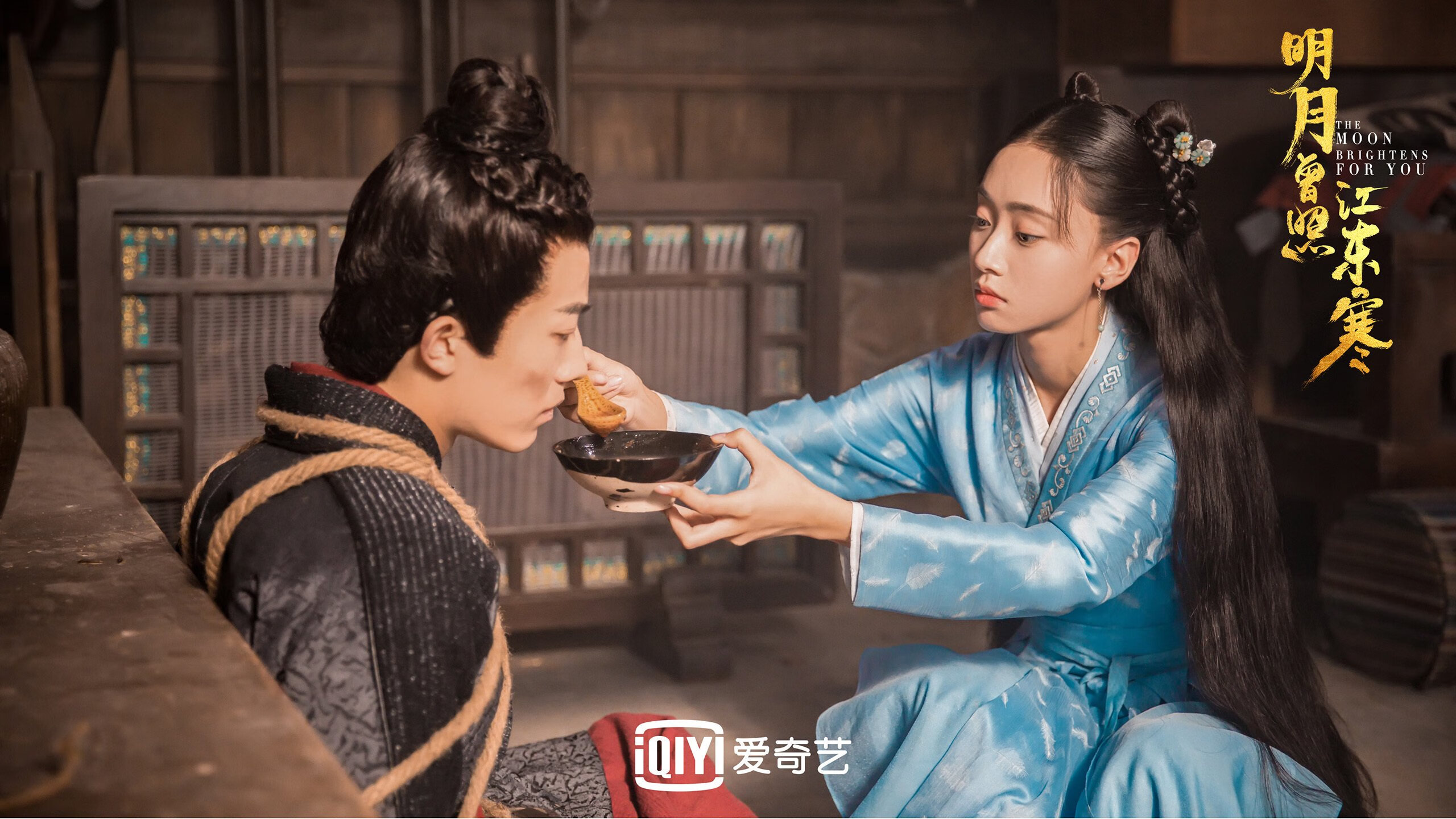 中上游球队与中下游球队阵型风格对比解析，上游 中游 下游