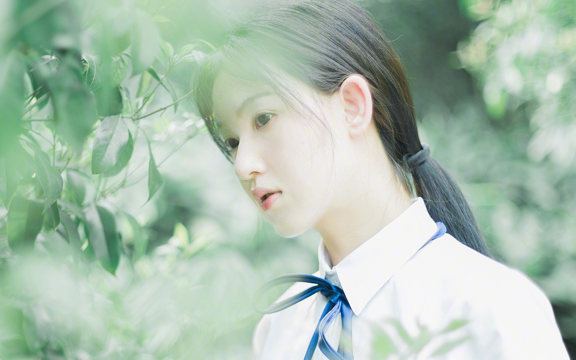 艾比·德尔福:南非队防守中的英雄,成功防守对方进攻威胁,比尔和艾德